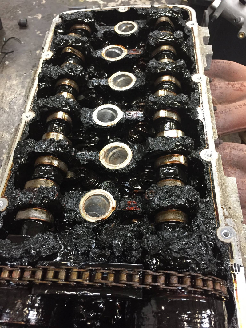 Illustration for article titled What Happens If You Don't Change The Oil In Your Audi For 84,000 Miles